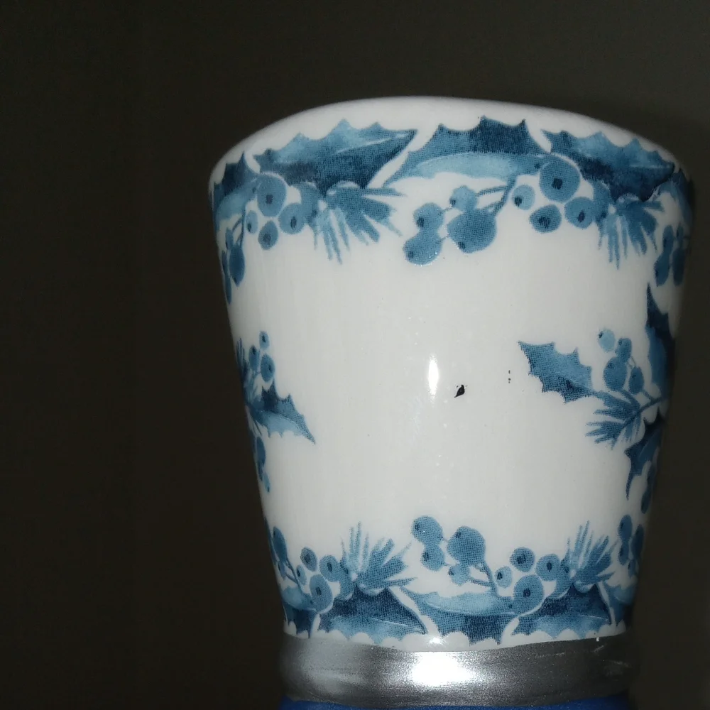 Merry and Bright Collection Chinoiserie Ceramic Large Nutcracker - Picture 7 of 13